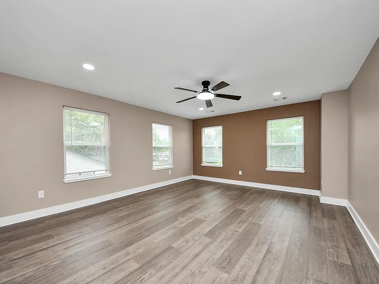 2430 Dolly Wright St #B — Photo 32