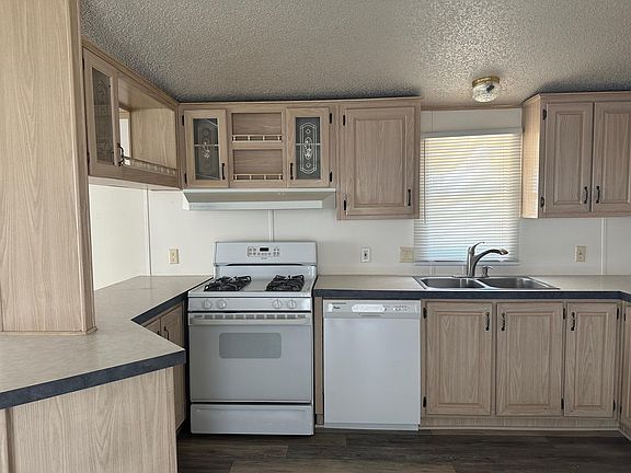 5th image of 895 E McNeil Rd Unit 15