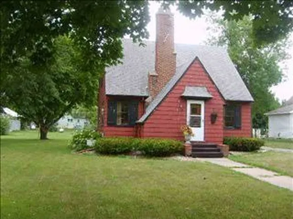 308 N Madison St, Minneota, MN 56264