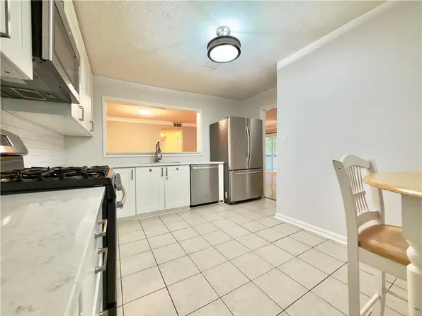 1164 Weatherstone Dr NE, Atlanta, GA 30324