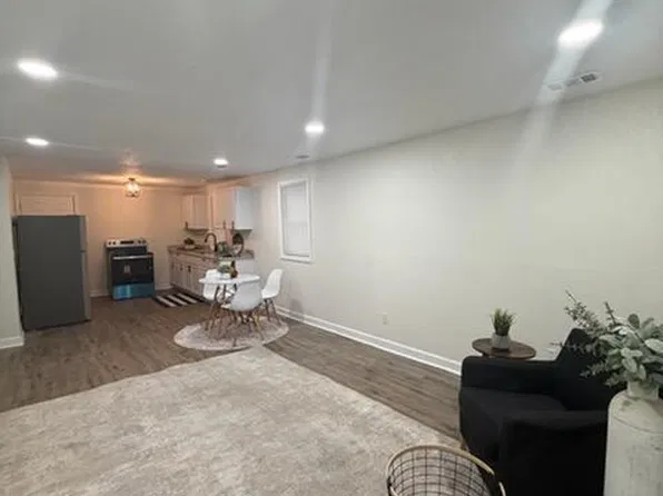 524 N Pine St, Olathe, KS 66061
