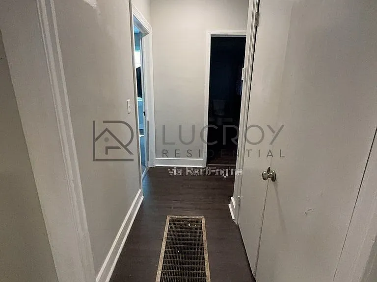 201 W Santa Clair St — Photo 12