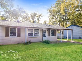 1834 Prior Dr, Saint Louis, MO