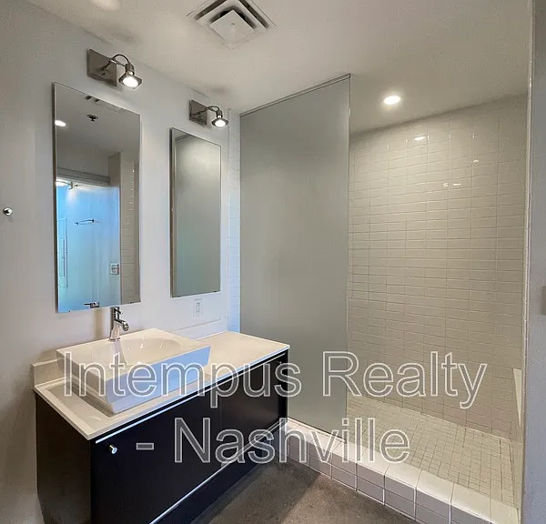 2115 Yeaman Pl #201 — Photo 9