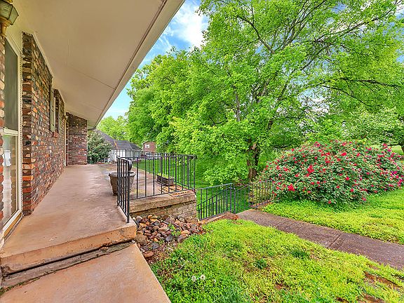 4th image of 9404 Needles Dr