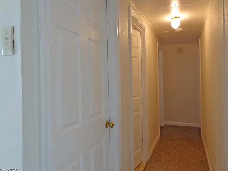 2726 Stewartstown Rd — Photo 21