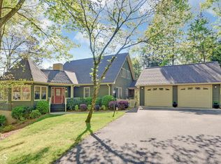 831 Chateau Estates Rd, Lavonia, GA 30553