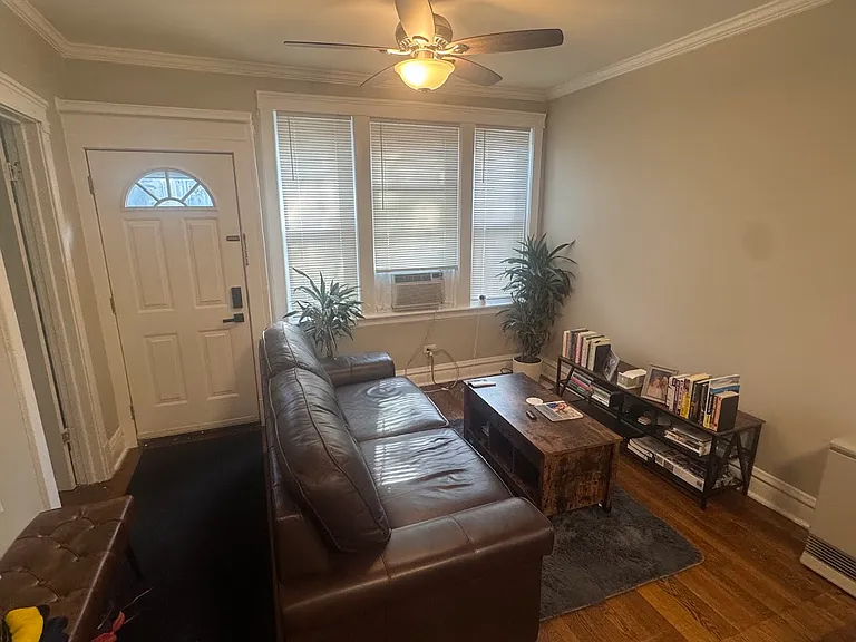 2702 W George St #1F — Photo 1