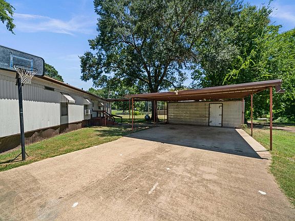 2nd image of 136 Palisade Dr