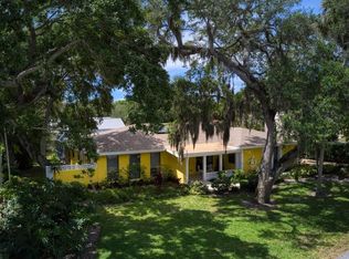 716 Gayfeather Ln, Vero Beach, FL 32963