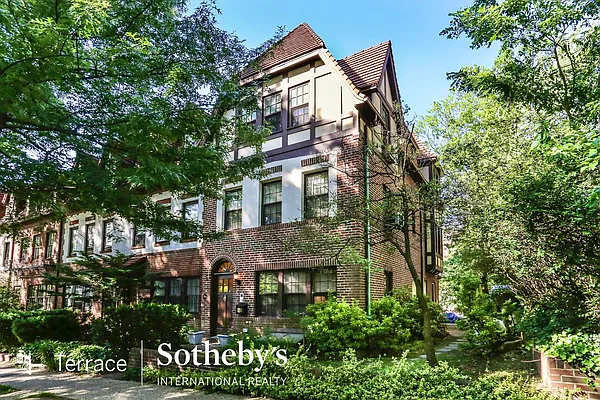 Rented by Terrace Sotheby's International Realty | media 2