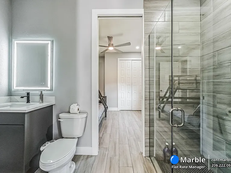 4618 Catalina Ln — Photo 6