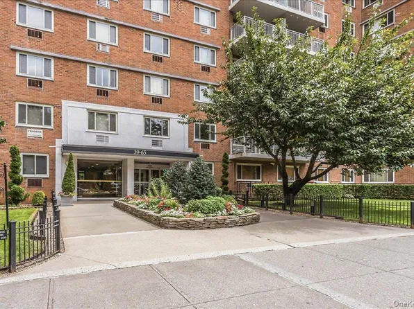 3965 52nd St Apt 8k, Woodside, NY 11377