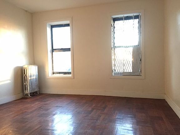2nd image of 401 E 21st St APT B4