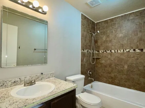 4263 S Semoran Blvd APT 9, Orlando, FL 32822