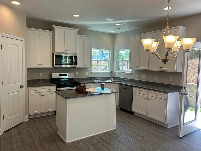 2216 Campbell Loop — Photo 9