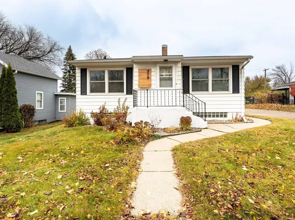 315 E Vernon Ave, Fergus Falls, MN 56537