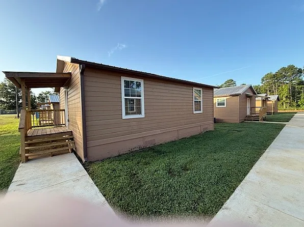 2 bed, 800 sqft, $995 — Photo 2
