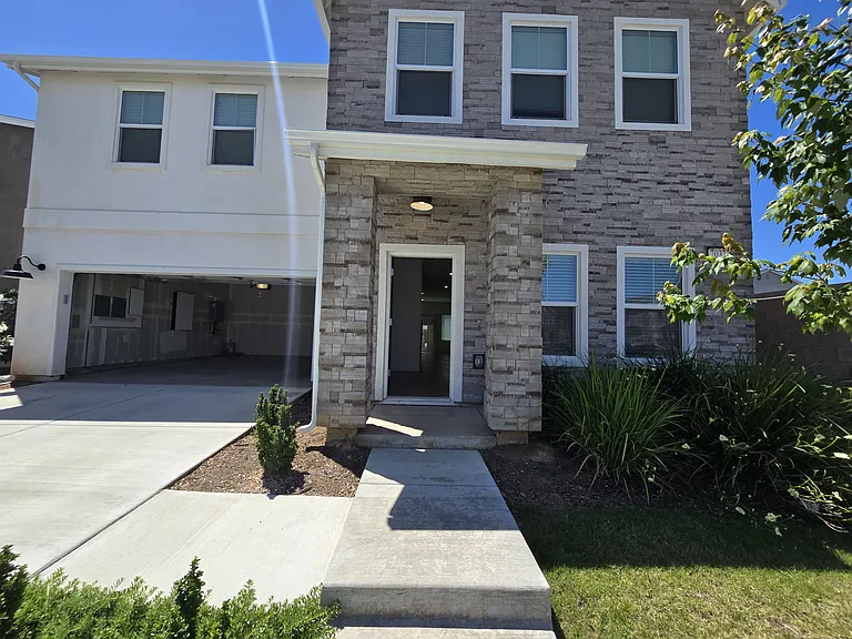 7037 E Cornell Ave — Photo 15