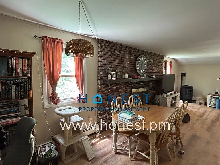 206 Derosay Ave #1 — Photo 10