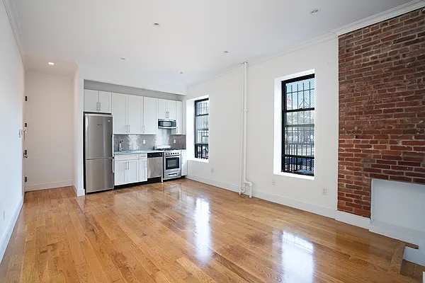 Rented by Compass | media 2