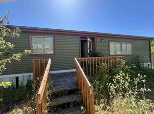 3581 NW Broad St, Roseburg, OR 97471