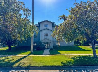 470 21st St SW APT 202, Huron, SD 57350