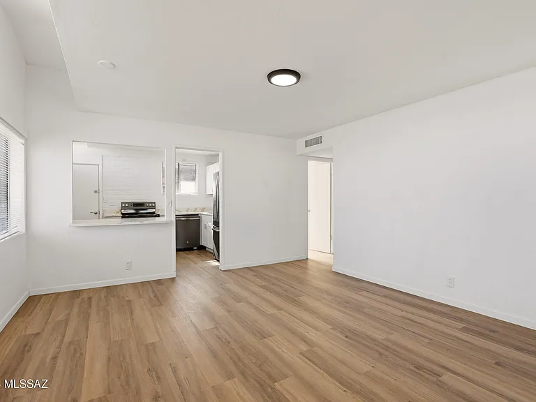 3402 E 27th St — Photo 13