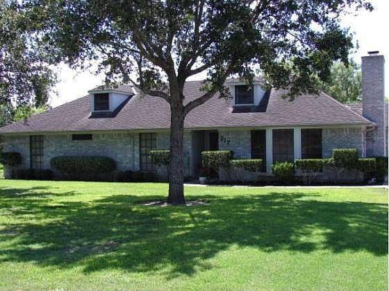 1st image of 217 Kingwood Forest Dr