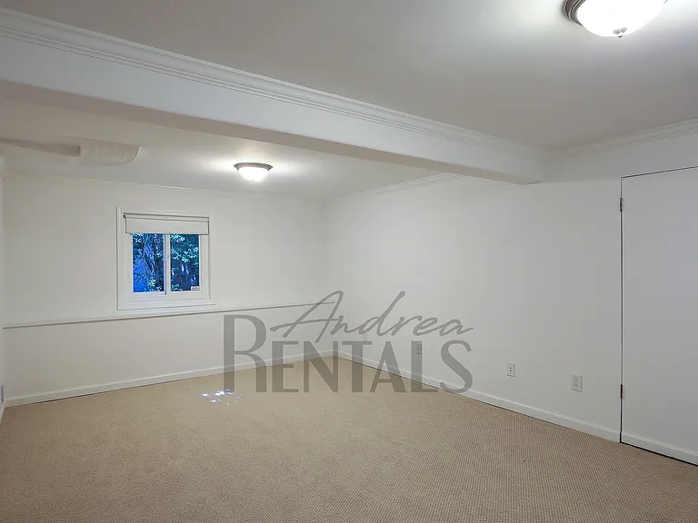 5555 Harbord Dr — Photo 44