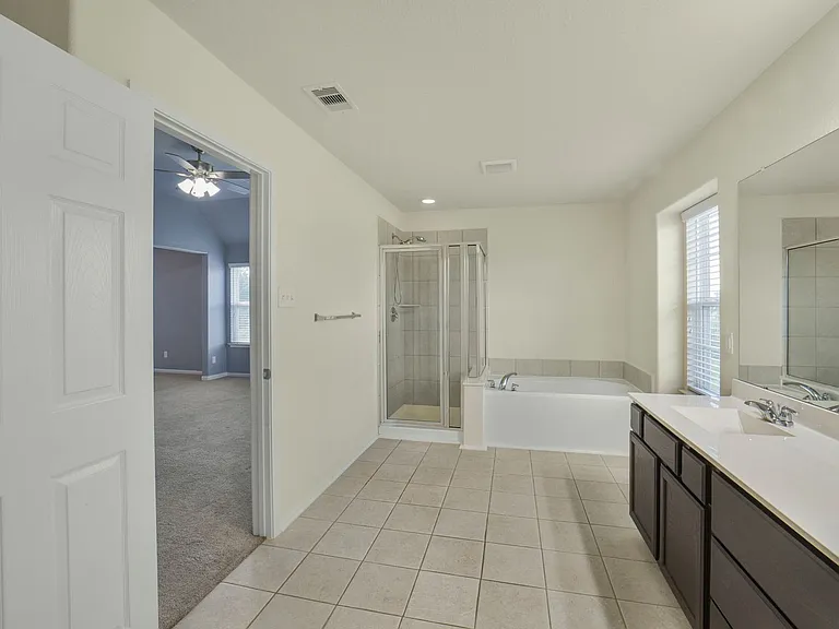 10502 Chestnut Path Way — Photo 28