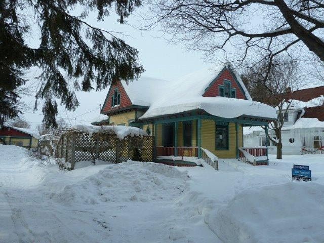 1st image of 201 N Selby St