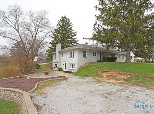 5625 Parkwood Blvd, Sylvania, OH 43560