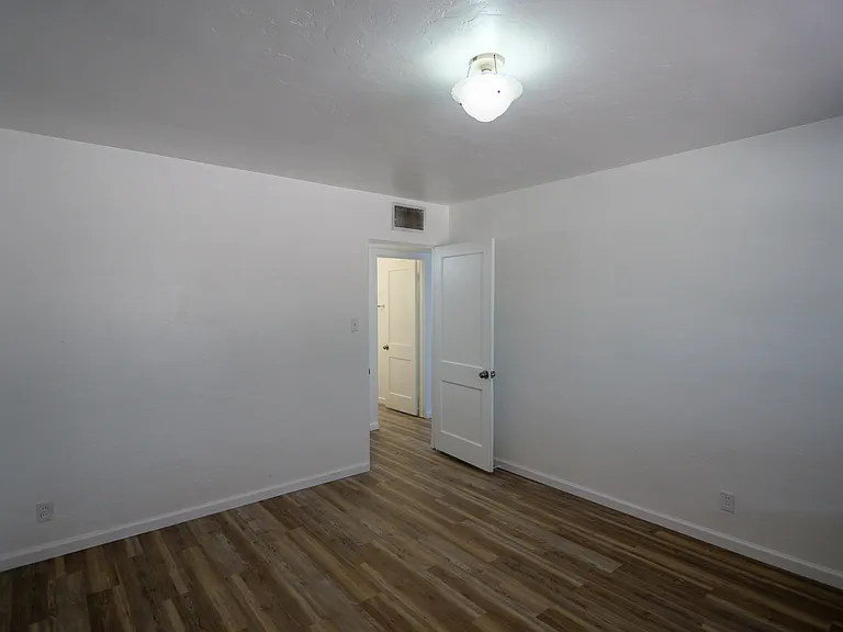 4917 E Timrod St — Photo 16