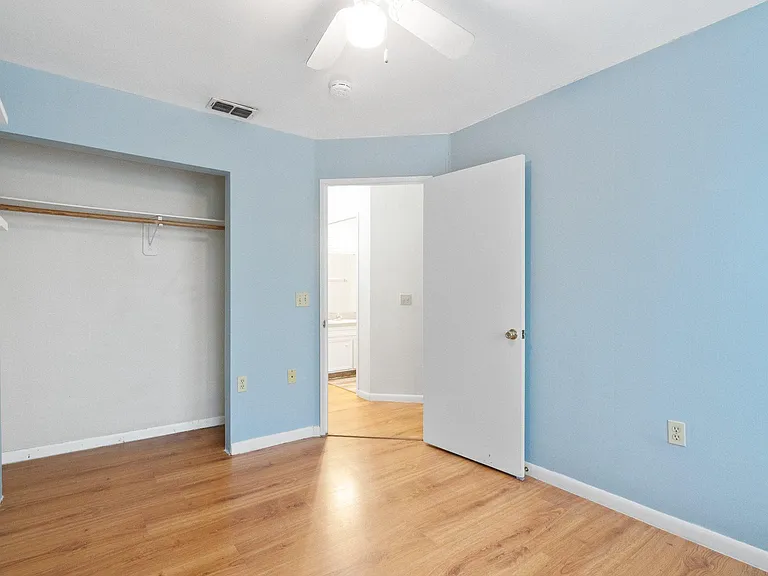 1304 Delano St #A — Photo 14