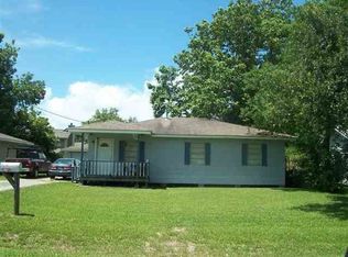5411 Park Ave, Groves, TX 77619