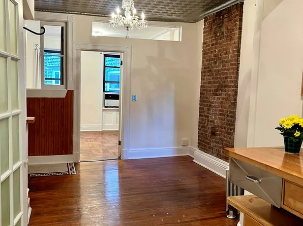 173 Bleecker Street image 1 of 6