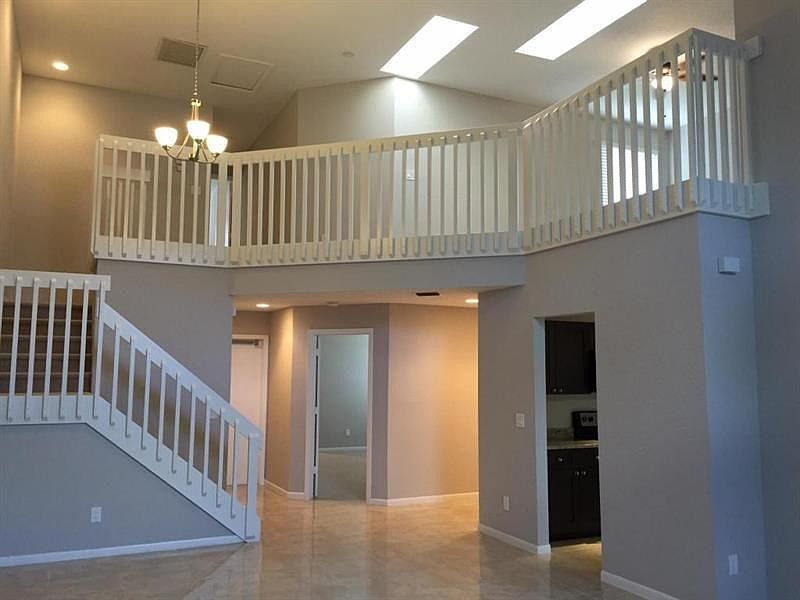1st image of 3177 La Mirage Dr