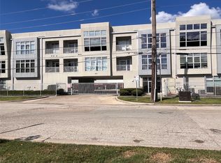 207 Pierce St #206, Houston, TX 77002