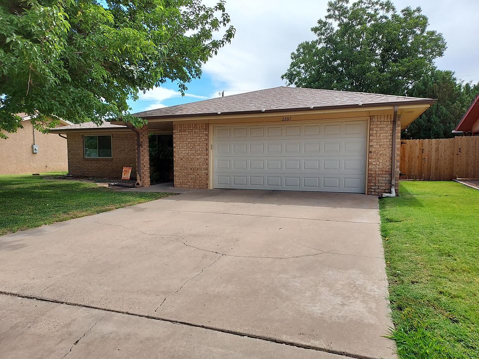 1st image of 2207 Mills Dr