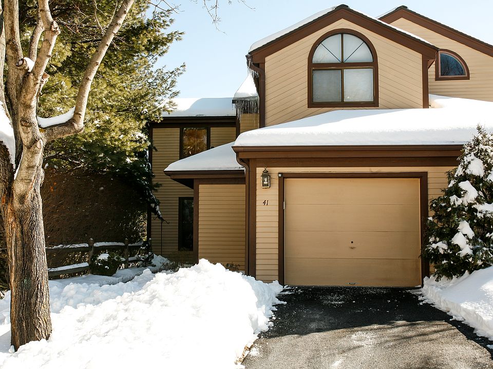 1st image of 41 Deerfield Ln #41