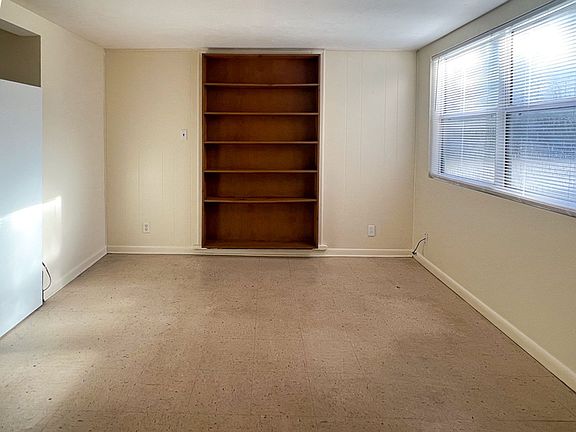 2nd image of 1203 NW 4th Ave #B