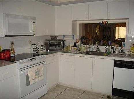3rd image of 801 SW 138th Ave APT E208