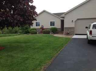 2101 Oakwood Rd, Ortonville, MI 48462