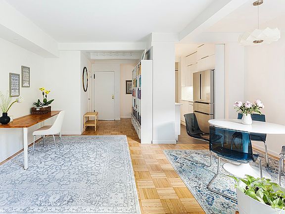5th image of 10 Plaza St E APT 3D