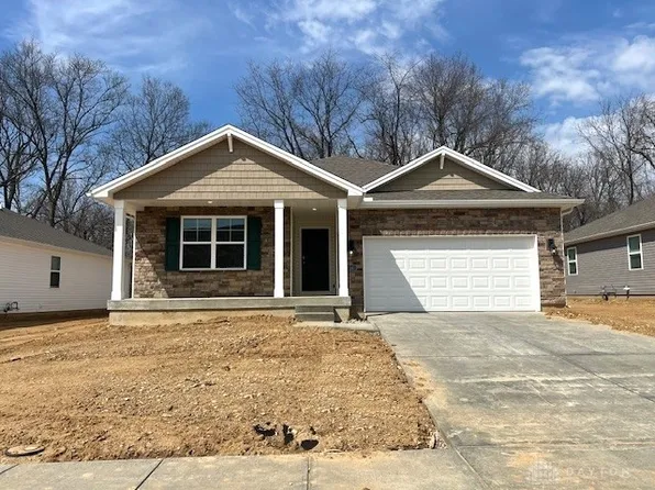 1241 Baybury Ave, Xenia, OH 45385