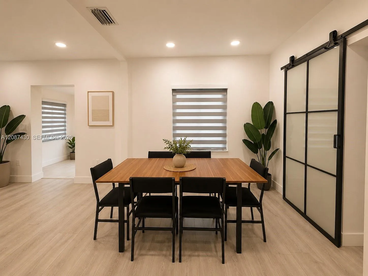 3 bed, 2.0 bath, $3,250 — Photo 4