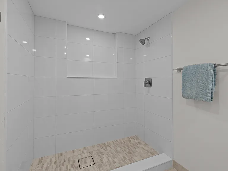 1706 Sandy Cir #1 — Photo 18