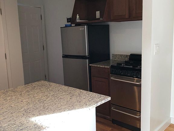 2nd image of 2137 Dickey Ave #1W
