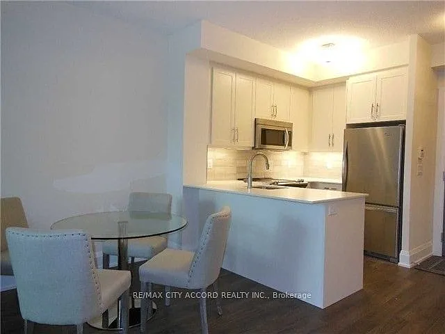 1 Old Mill Dr #128 — Photo 5